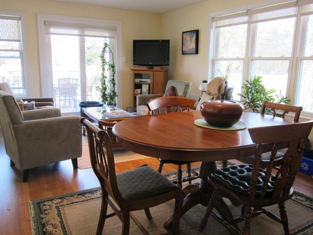 Twin Pines Bed And Breakfast 彼得伯勒 外观 照片