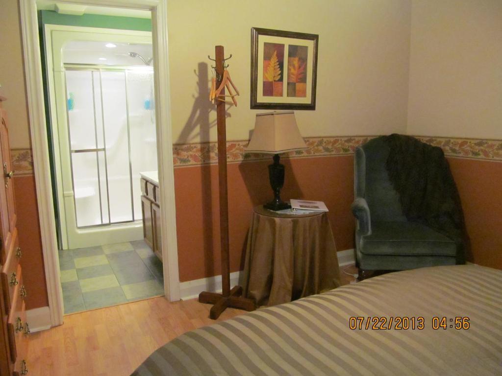 Twin Pines Bed And Breakfast 彼得伯勒 客房 照片