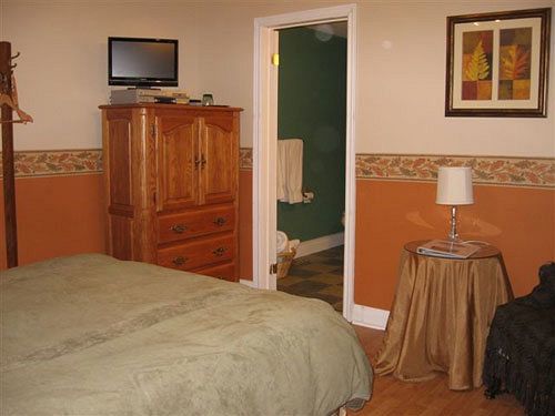 Twin Pines Bed And Breakfast 彼得伯勒 外观 照片